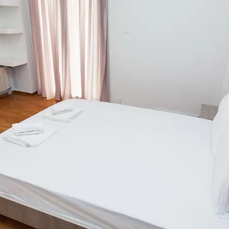 Luxury Apt In Central Athens!-2