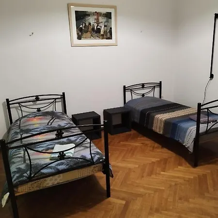 Pilika 4 Room With Shared Bath-3