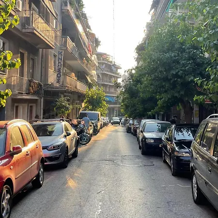 3-Bedroom Elegant Apartment In The City Center-2