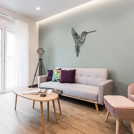 "Sunbow Jungle" - New Boutique Apt Downtown Athens-3