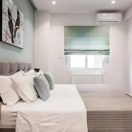 "Sunbow Jungle" - New Boutique Apt Downtown Athens-2