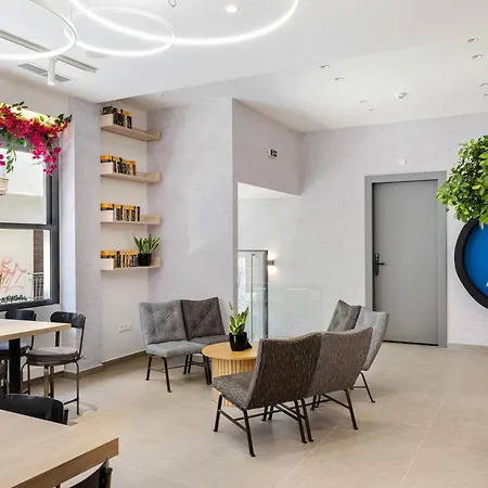 The Q Hotel-3