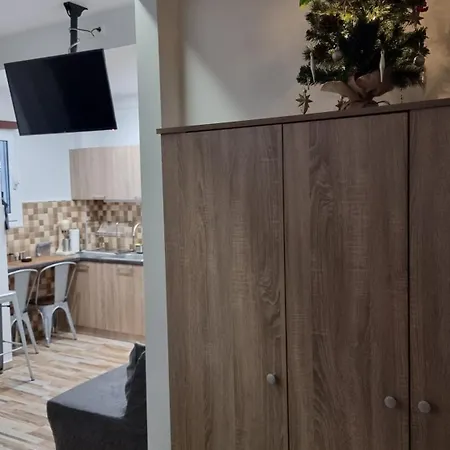 Denaxas Apartments In The Heart Of Athens-3
