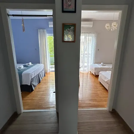 Beautiful Apartment Next To Metro Station-2