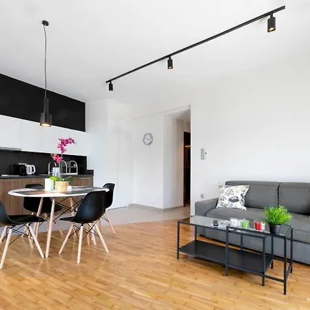 Toni'S 2Bd Home For Superman And Superwoman.-2
