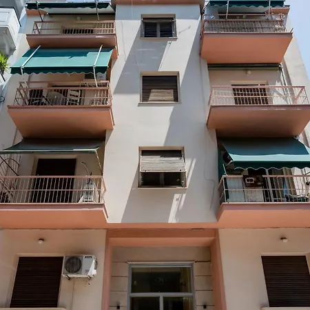 Romantic Love-Nest Studio Near Acropolis & Metro-3