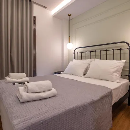 Live Life Plaka Apartment-2
