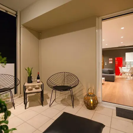 Ma Maison No2 Luxury Suite, Parking, 200Mbps,Metro-2
