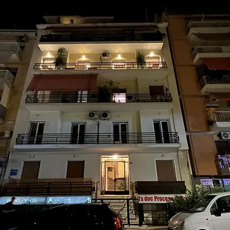 2 Newly Renovated Charming Apartments Steps From Panormou Metro Station-2
