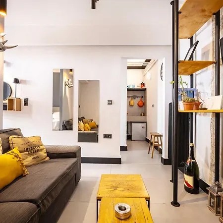 Well Designed 1Br In Prime Kolonaki-2