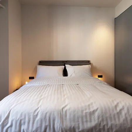 Syntagma Square Modern Apartments-3