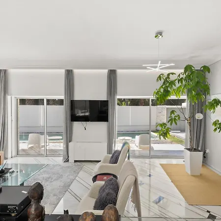Luxury Villa With Pool, Bbq & Garden In Vouliagmeni-3