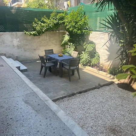 Spacious 2-Bedroom House With Terrace In Attiki Peristeri 80 M2 Quiet Residential Area, Easy Access To Hospitals-3