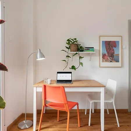 Studio With Sunny Balcony In Exarcheia-2