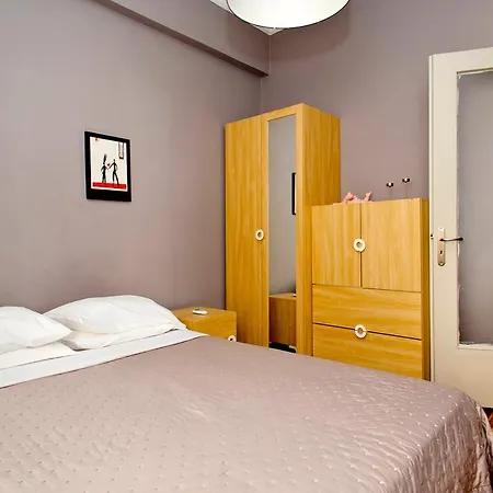 Kallimarmaro Apartment-3