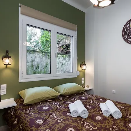 Vintage Apartment In The Heart Of Plaka-3