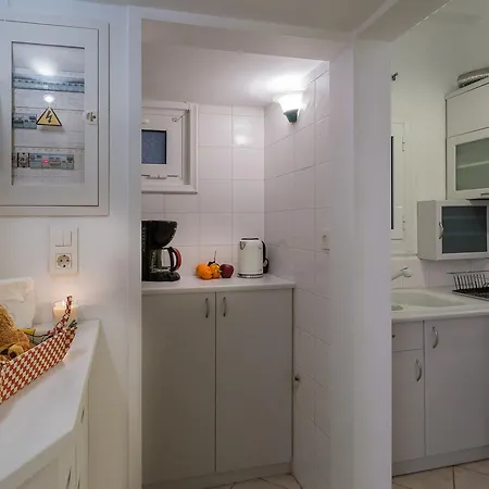 Gemini - Wonderful Apartment In Kolonaki-3