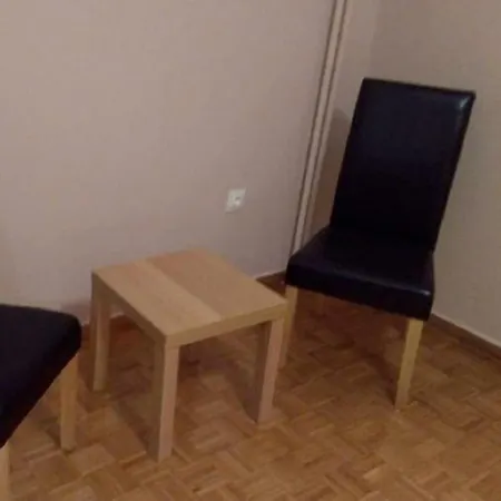 Spacious Apartment In Vironas-3