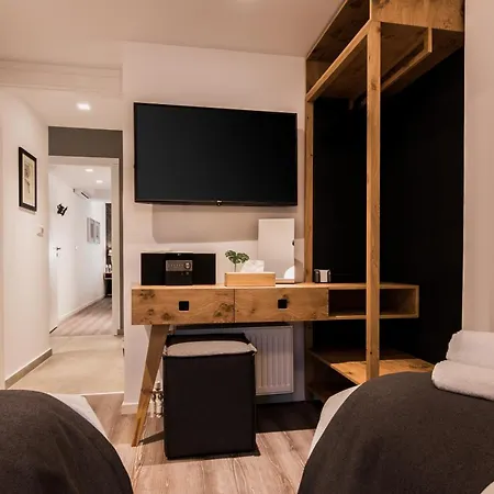 Acropolis Luxury Living-3