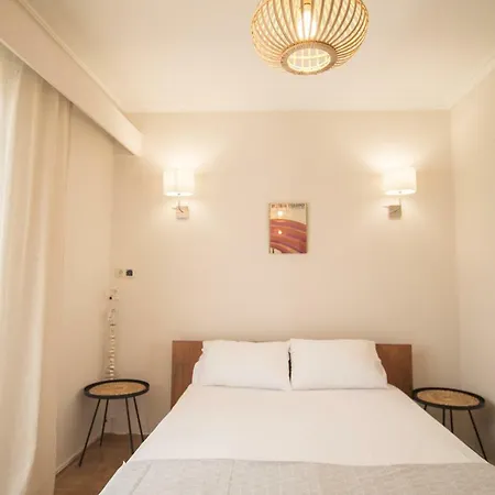 Athens Seaside Apt-2