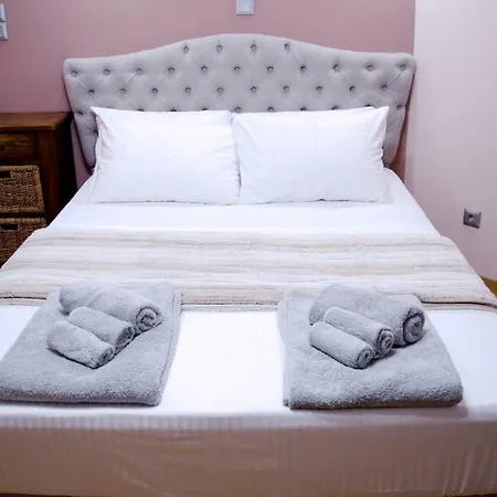George'S Cozy Apartment In Plaka Athens-3
