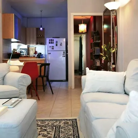 Mets Area, Hip, Tasteful & Ultra Convenient Studio For 2-3