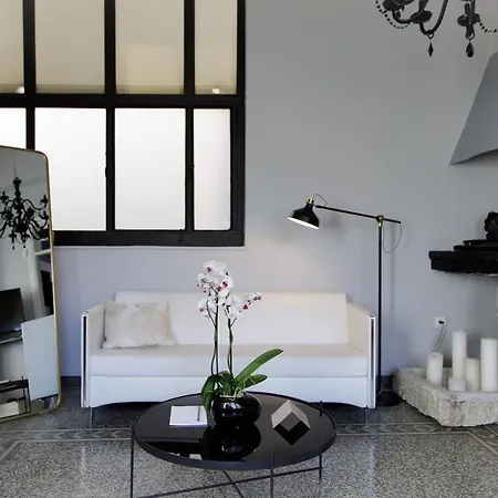 Soho-Soho Apartments-3