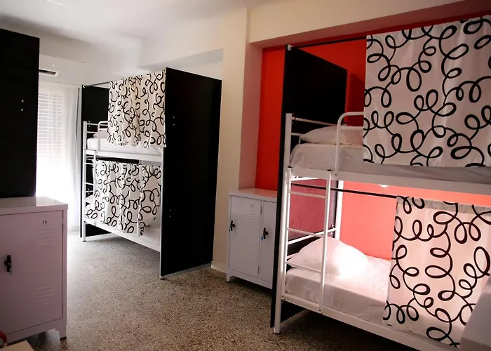 Dingos R&B Hotel Atenas