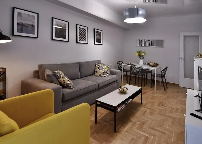 Top Koukaki Location 2 Bedrooms Atenas