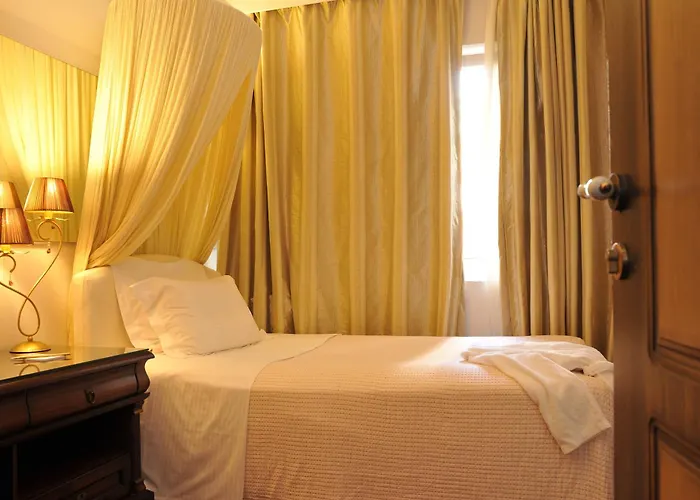 Hotéis perto de Biblioteca de Adriano