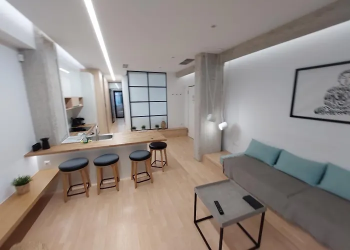 Luxury Minimal Apartment In Αθήνα