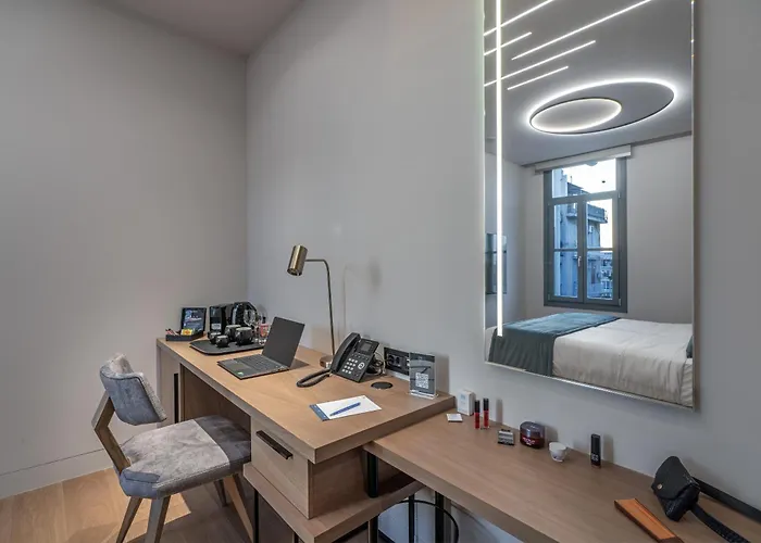 Hellenic Vibes Smart Hotel Atenas 5 estrellas