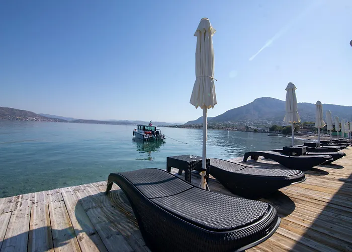 Aianteion Bay Luxury Hotel & Suites Aiándion
