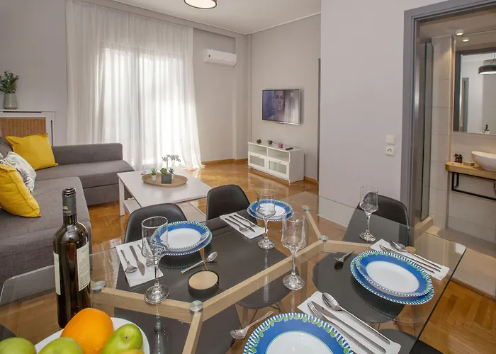 Cozy Apartment In Syntagma-Plaka By Ghh Atenas admite animales