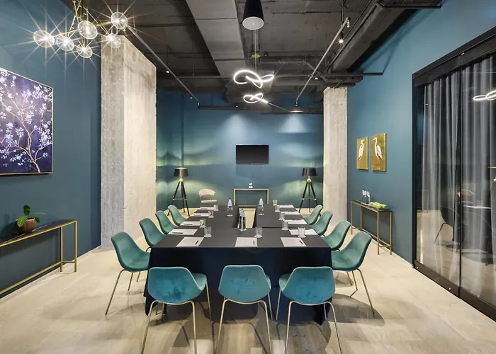 Skylark, Aluma Hotels & Resorts Atenas