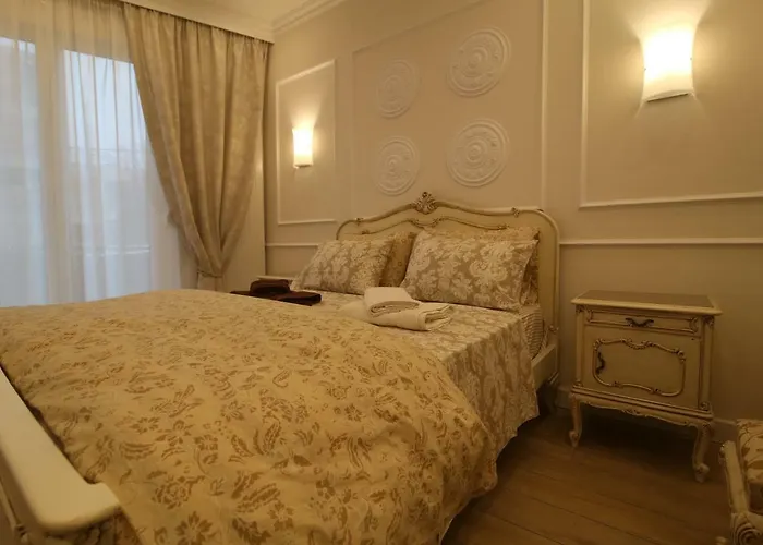 Luxurious Athenian Apartment