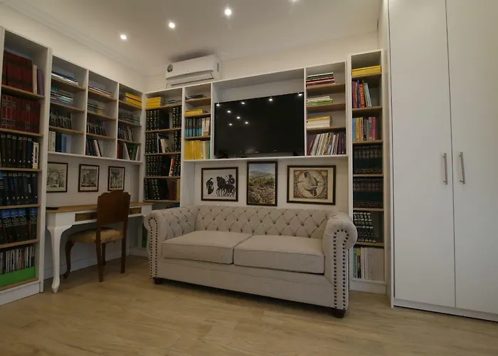 Luxurious Athenian Apartment