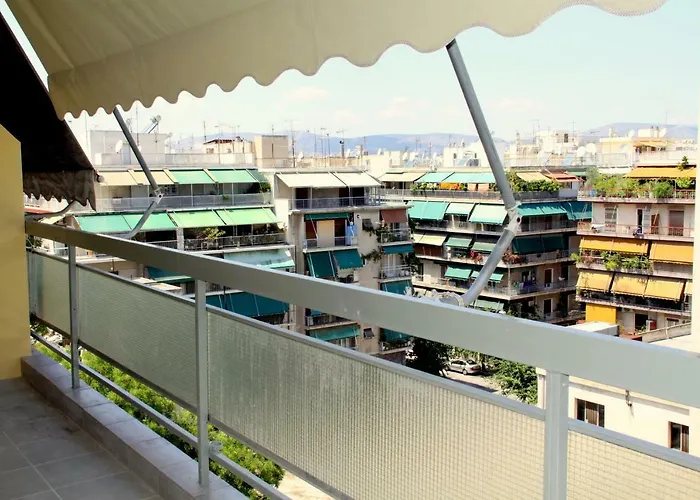 New Apartment Near Metro Larissis In The Centre Of Athènes acceptant les animaux
